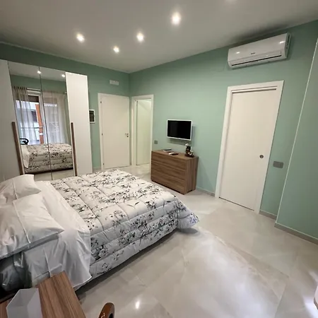 Karim's House 4*